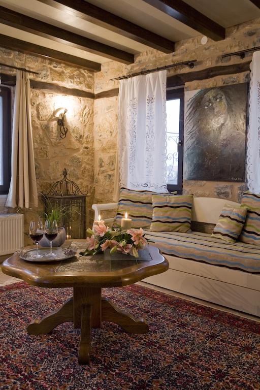 Pleiades Hotel Florina Værelse billede